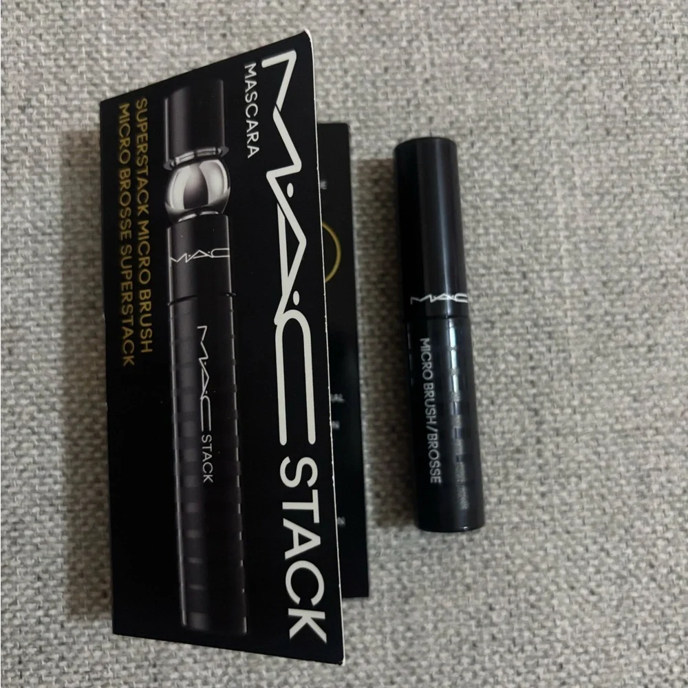 5 items x $25 mini MAC máscara Stack nwt